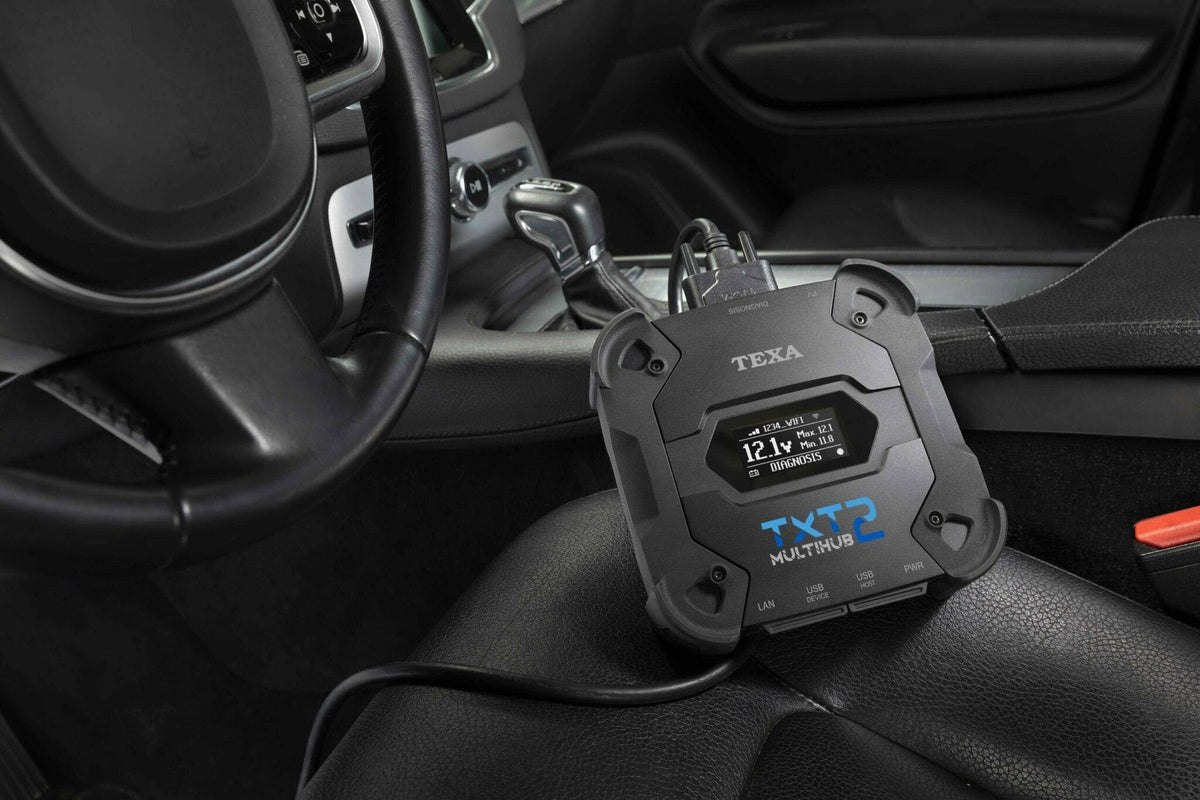 TEXA AXONE Nemo Plus CAR with Multihub 2 in use