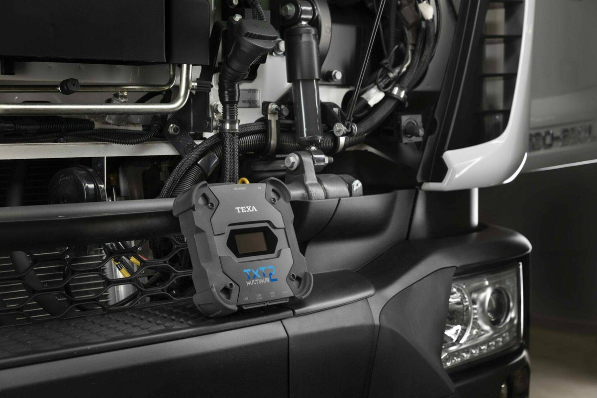 TEXA AXONE Nemo Plus TRUCK with Multihub 2 in use