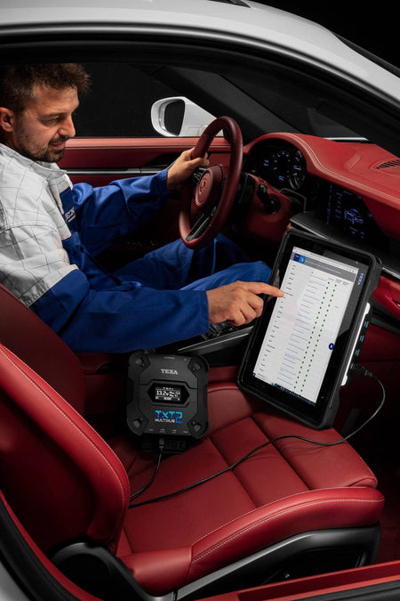 TEXA AXONE Voice - Standalone Tablet in use